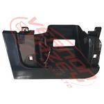 FRONT BUMPER - INSERT - R/H - OUTER - NISSAN QUON 2006-