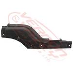 FRONT DOOR GARNISH - INSERT - R/H - ISUZU GIGA CVR/CXZ/CXM/EXR 1997-