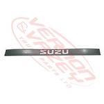 GRILLE - UPPER - WIDE - 90-94 - ISUZU FSR/FTR/FVR 1984-94