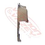 FRONT CORNER PANEL - R/H - CHROME 2000- - MITSUBISHI FM615/FK516 1994-