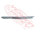 GUARD KICK TRIM - RH - TOYOTA DYNA XZU320 2000-